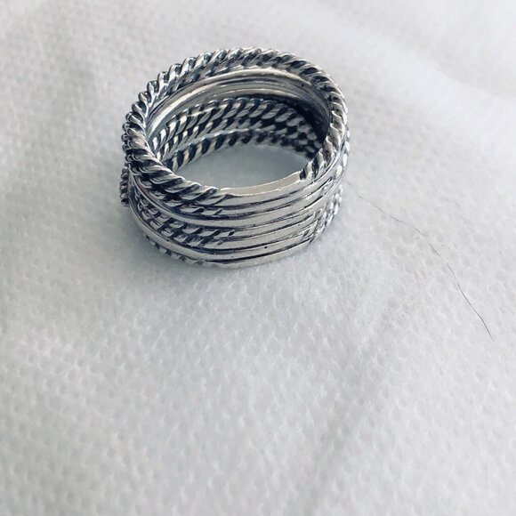 David Yurman Crossover Ring w Pave Diamonds Size 5 Comes w/ DY Pouch Beautiful - Picture 12 of 16